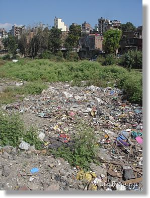 08v_SKYs_Kat - Bishnumati River slums.jpg